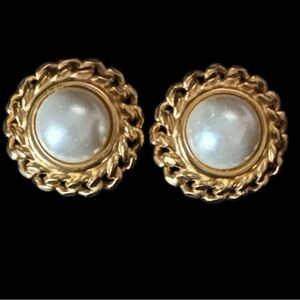 Vintage Signed Ben-Amun Pearl Button Earrings
